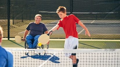 Pickleball en familia: cómo disfrutar del deporte juntos